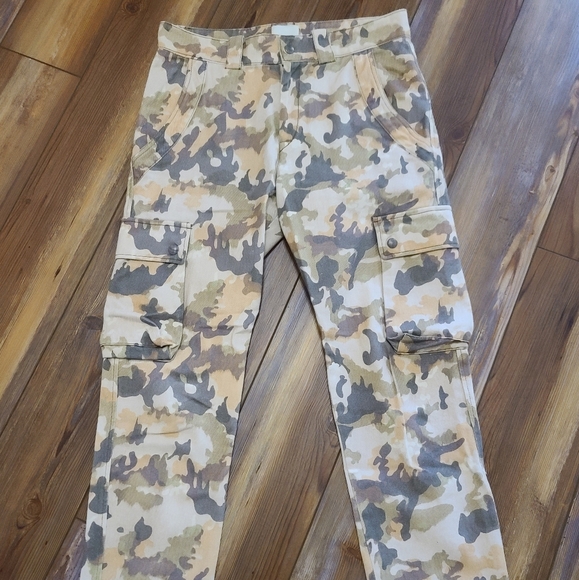 Isabel Marant Multicolor Camouflage Cargo Pants - Picture 1 of 4